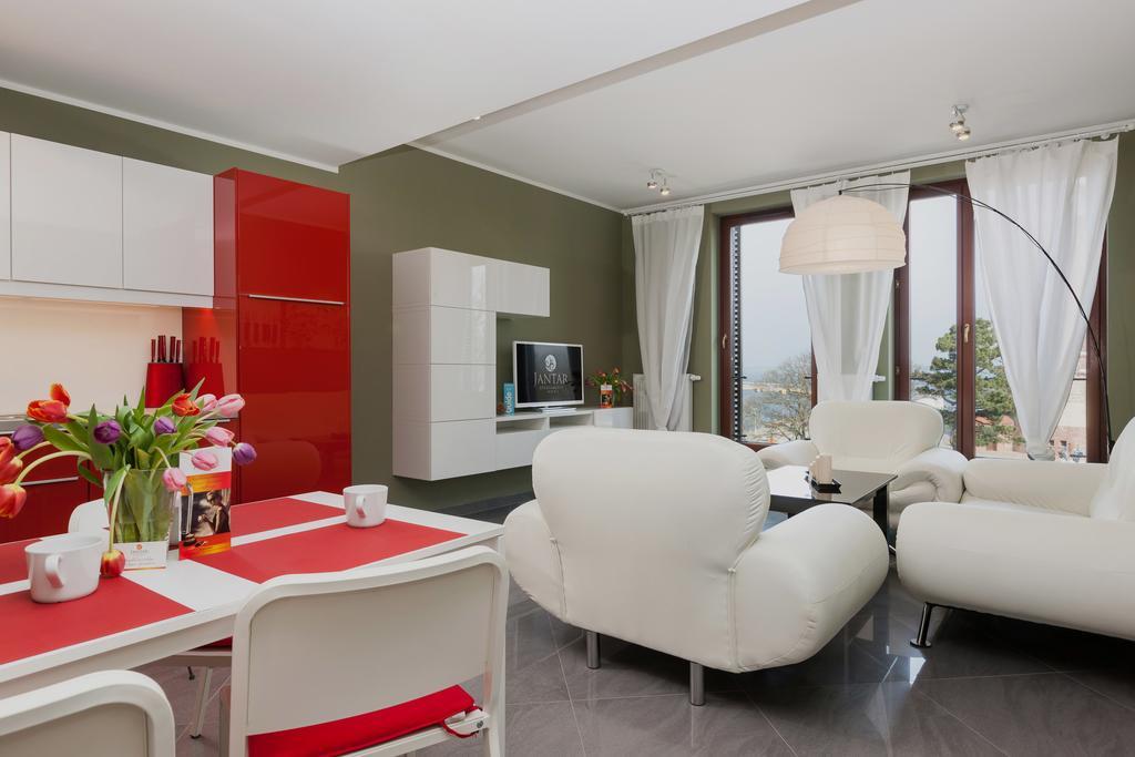 Jantar Apartamenty Deluxe Sea View 科沃布热格 外观 照片